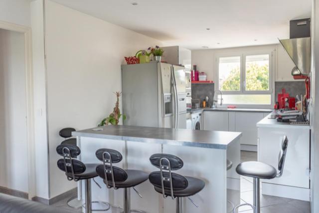 Residence Groupama Lyon Meyzieu Bagian luar foto